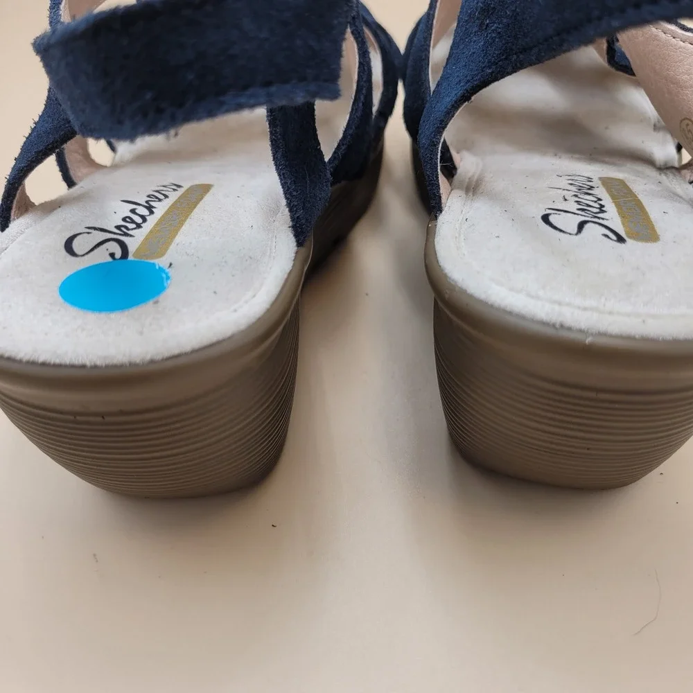 Skechers Navy Suede Wedge Slingback Sandals Womens 8.5M Strappy Memory Foam NWOT